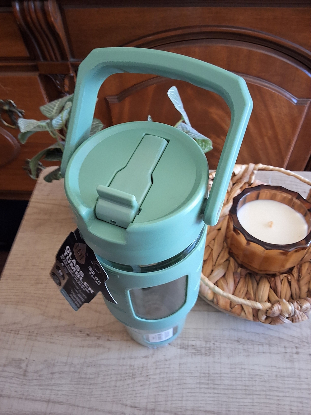 NWT Glass Tumbler with Handle